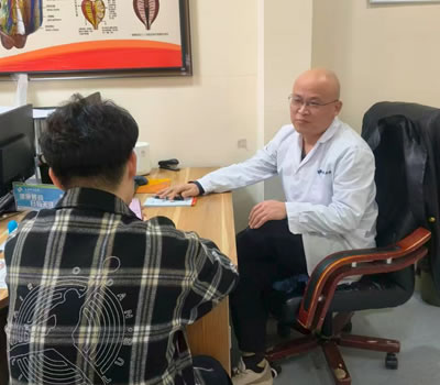 辽阳市|男科医师高朋磊：守护男性健康，专业男科诊疗